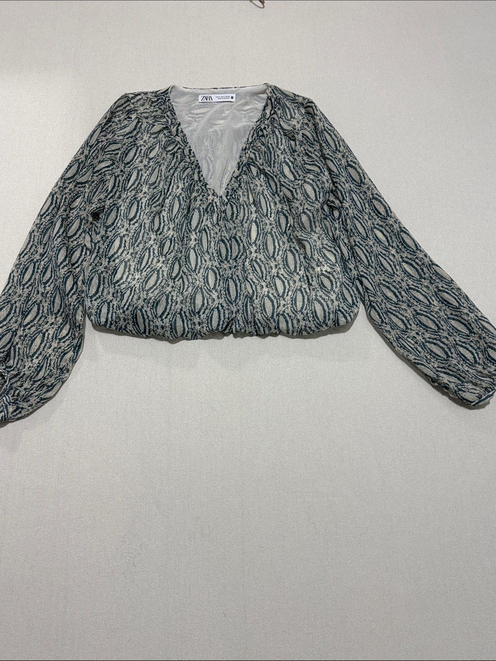 Zara Teal and Cream Printed V‑Neck Blouse